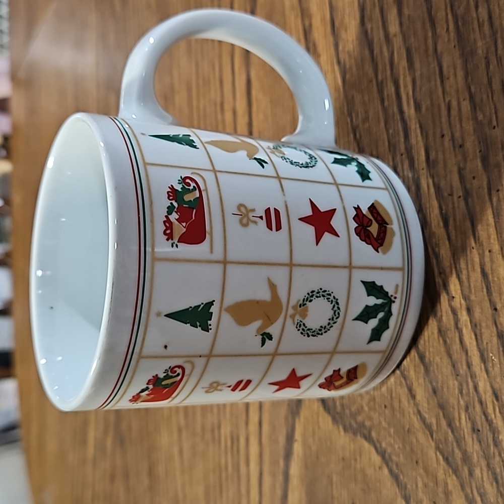 HOUSTON FOODS Vintage 1989 Mug Coffee Cup Christmas Tree Sleigh Bells-EC
